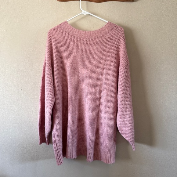 American Eagle Dusty Pink Relaxed Fit Waffle Knit V Neck Sweater size M - Picture 2 of 4
